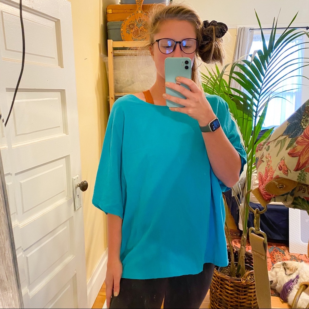 Deva • ocean blue vintage boxy crepe top - Picture 9 of 9